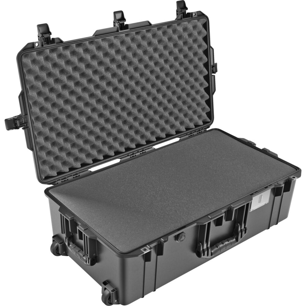 Pelican AIR 1615 Hard Case Black 32.58" x 18.40" x 11.02" - Image 2